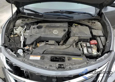 2015 Nissan Altima 2.5 z USA, uszkodzony, nr VIN 1N4AL3AP1FC576203